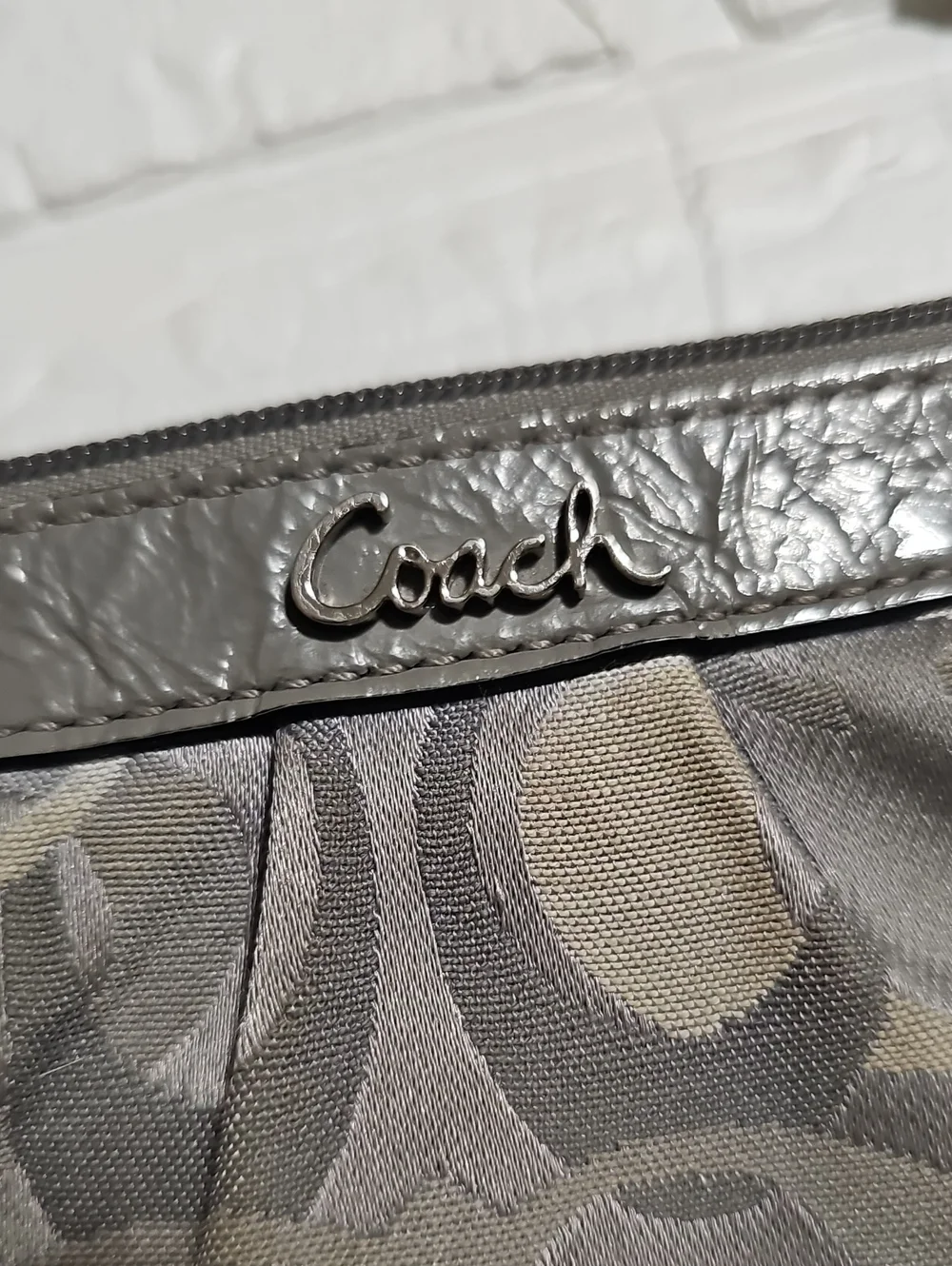 Coach wristlet gray